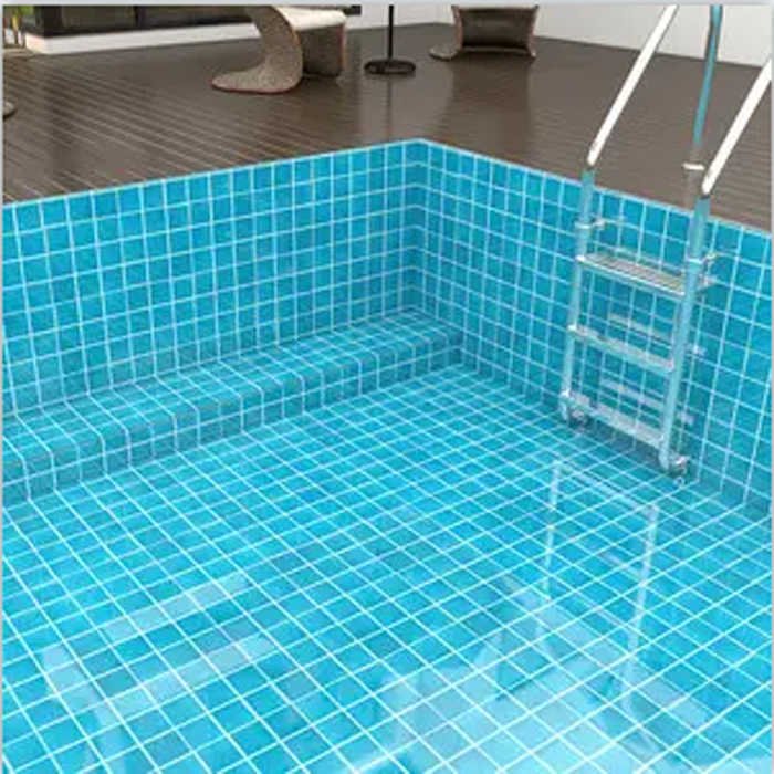 pool with mosaic tiles 1